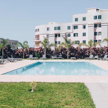 Elephant 2Br Apartment With Terrace, Side Sea View And Pool Access Funchal  Eksteriør billede
