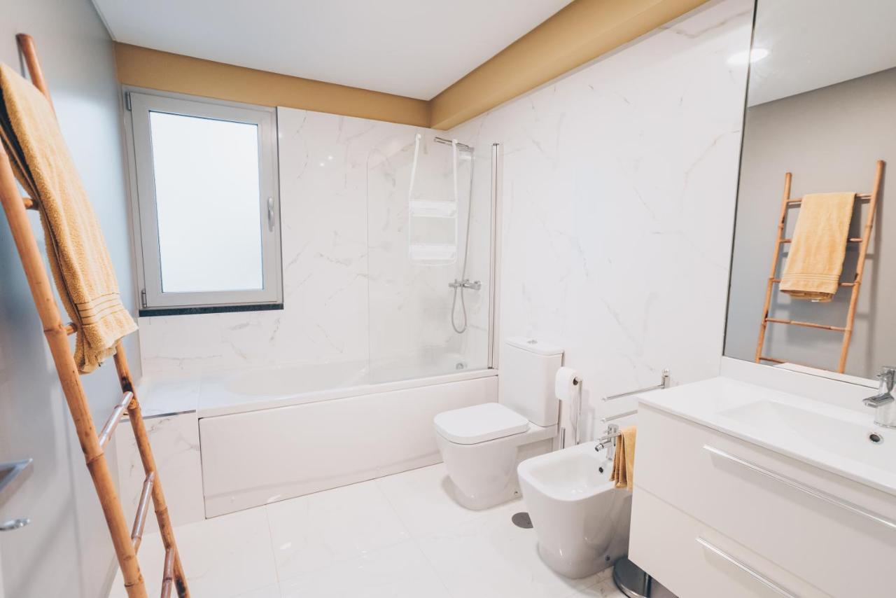 Elephant 2Br Apartment With Terrace, Side Sea View And Pool Access Funchal  Eksteriør billede