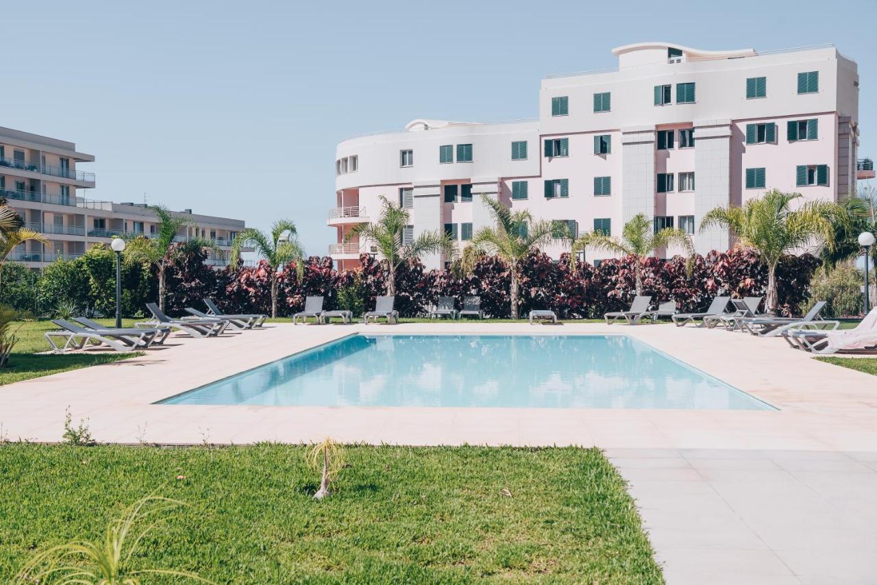 Elephant 2Br Apartment With Terrace, Side Sea View And Pool Access Funchal  Eksteriør billede