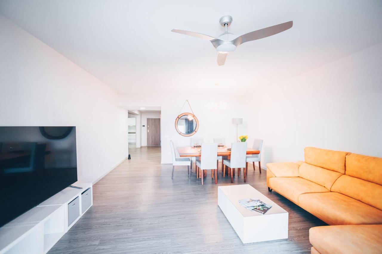 Elephant 2Br Apartment With Terrace, Side Sea View And Pool Access Funchal  Eksteriør billede